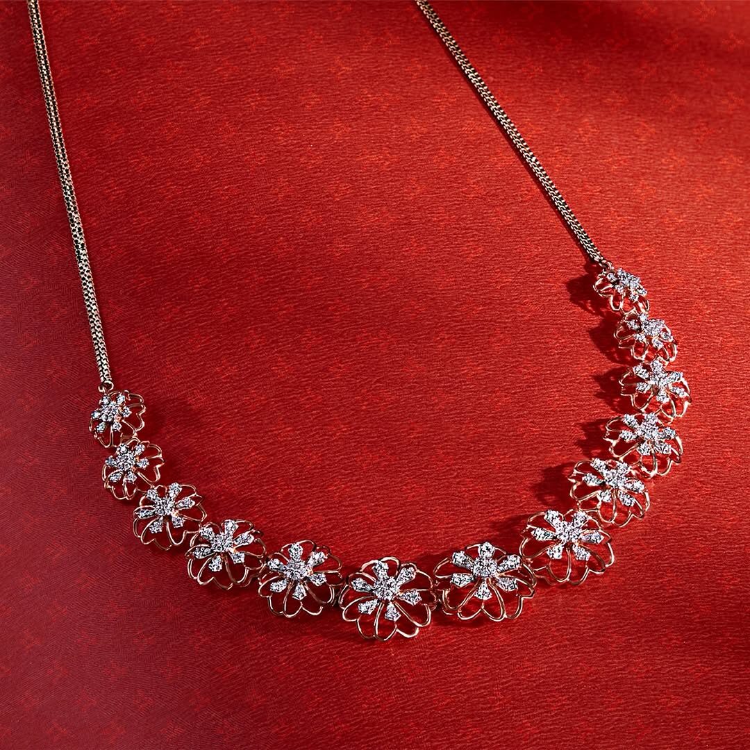 Apollo De Valeur diamond floral necklace in 22kt gold — De Diamonde collection, Calicut